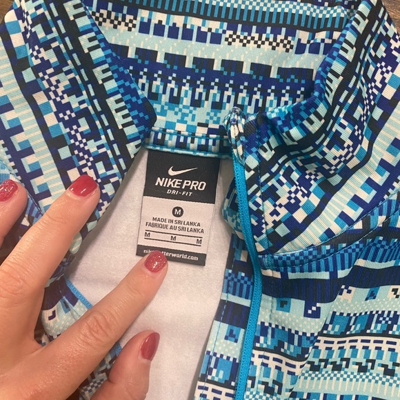 Nike Pro Dri Fit Half Zip Women Sweater - Picture 4 of 4